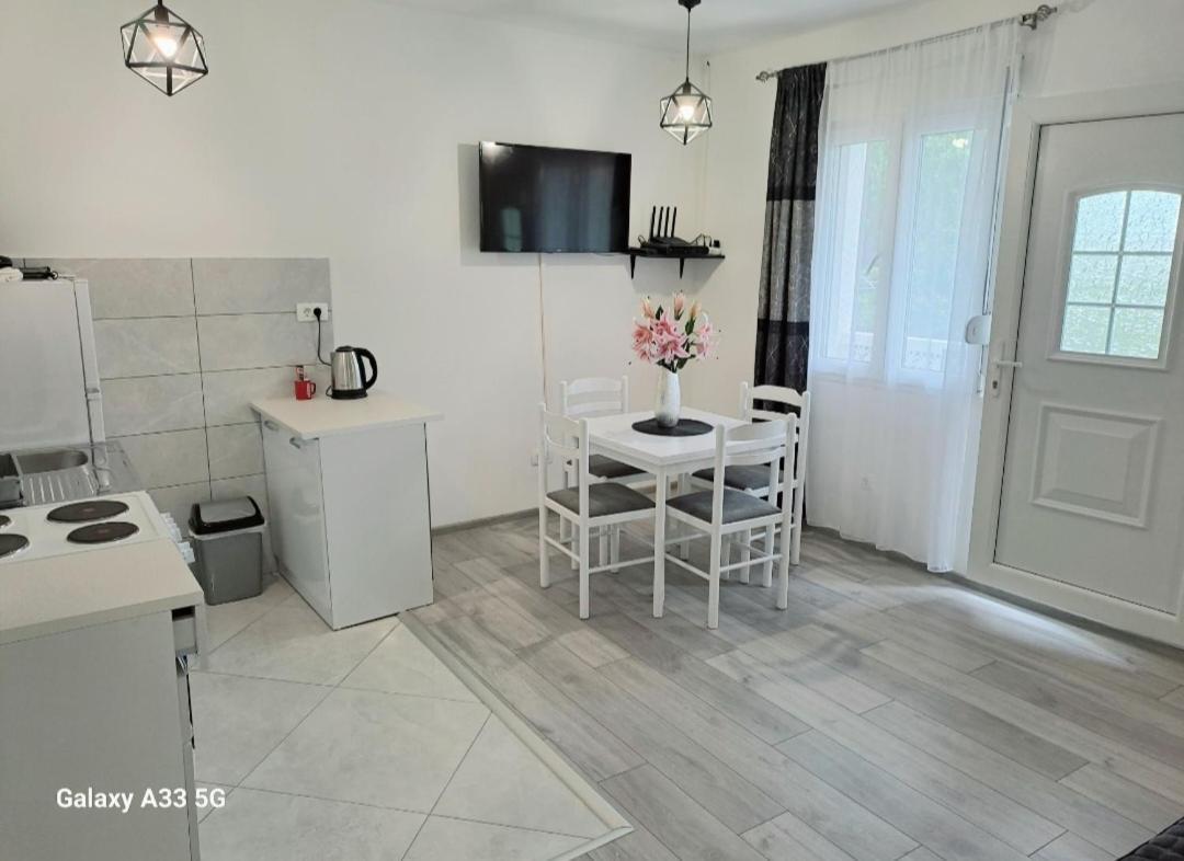 קוטור Apartment Marina 2 מראה חיצוני תמונה